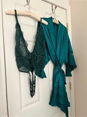 Victoria's Secret Emerald Lace Crotchless Teddy and Satin Robe